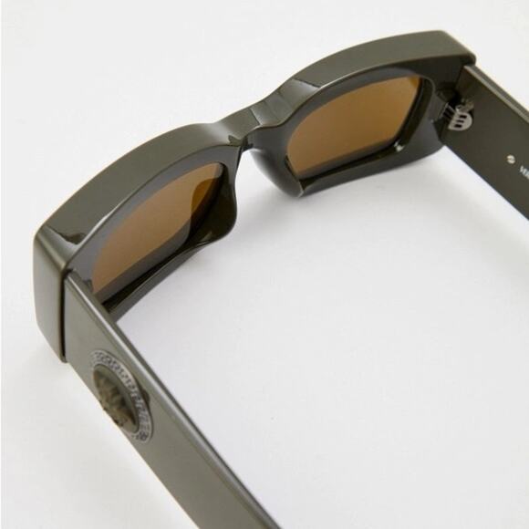 New! Versace VE4474U 549173 Stylish Olive Sunglasses, Unisex, Authentic main image 14